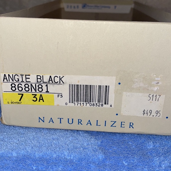 NWT NATURALIZER Women’s Angie Black Dress Shoes. 2” heel. - Picture 14 of 14